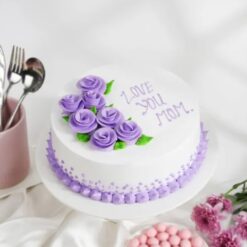 Lavender Bliss Mom Cake – pastel lavender cake decorated with edible flowers for Mom