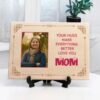 Personalized wooden photo frame with “Heartfelt Mom” engraving, perfect for gifting and preserving cherished moments.