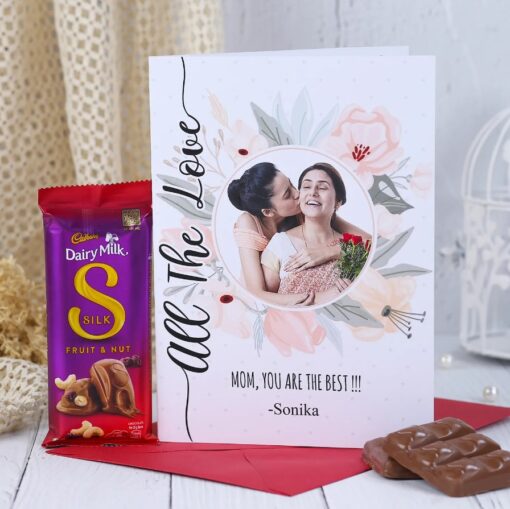 Luxe Mom’s Heartfelt Gift box with assorted gourmet chocolates, elegant keepsakes, and premium packaging