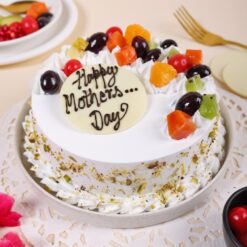 Heavenly Vanilla Fruit Delight – creamy vanilla fruit cake with fresh fruit topping and smooth frosting.