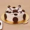 Crispy Chocolate Oreo Delight – chocolate cake with crunchy Oreo cookie pieces.